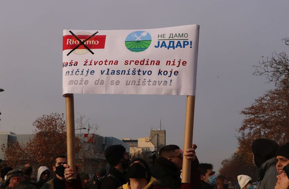 Danas na Pozorišnom trgu protest "Srbija nije na prodaju"