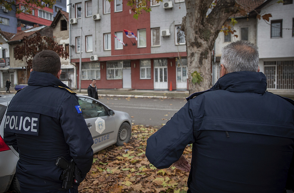 Privedeni jer su duvali u pištaljke tokom posete Kurtija, kažnjeni za narušavanje javnog reda