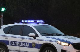 Iz dvorišta bolnice u Leskovcu pokušao da ukrade kotur žice i teško povredio noćnog čuvara