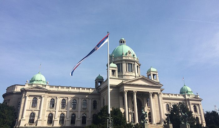 Skupština Srbije tumačila reč luftiguz