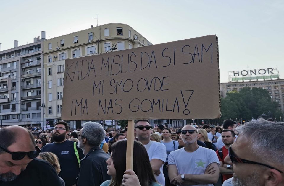 Protest "Srbija protiv nasilja" danas ispred Skupštine: Šetnja do REM-a, medijski zakoni u fokusu