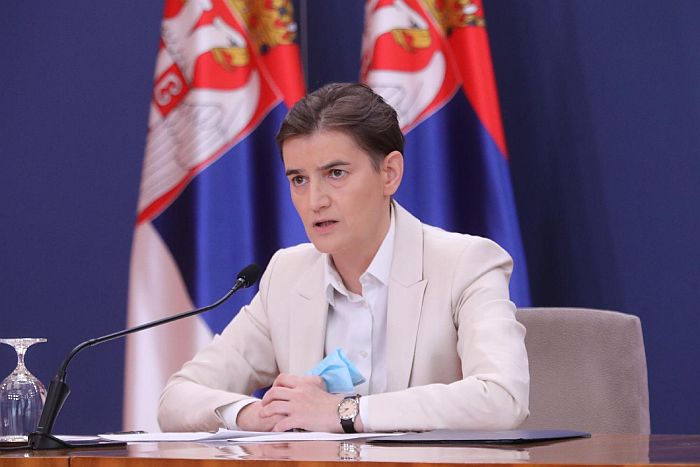 Brnabić: Niko nije preminuo čekajući na respiratore, ne znamo za lažne testove