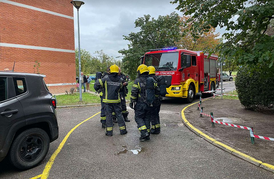 FOTO: Vatrogasci intervenisali na Limanu zbog zagorelog ručka