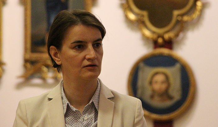 Brnabić: Prikazivanje fotografija ubijenih osuđuju opozicioni ljudi i mediji