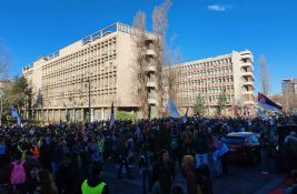 VIDEO: Novosadski studenti jutros kreću peške u Beograd