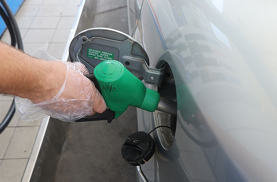 Nove-stare cene goriva: Dizel "miruje", benzin jeftiniji