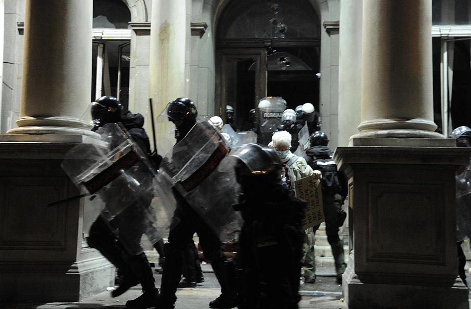 Studenti i profesori u nedelju će posetiti studente uhapšene tokom protesta