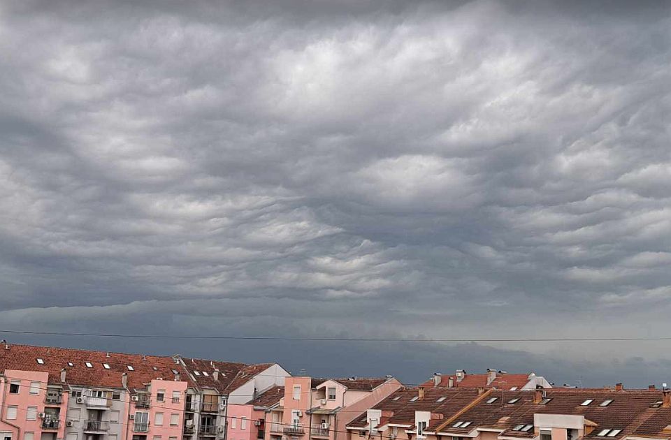 Opasnost od jakih oluja nije prošla: RHMZ izdao upozorenje koje važi do subote