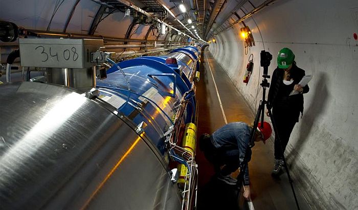 CERN ne želi naučnika koji tvrdi da je fizika za muškarce