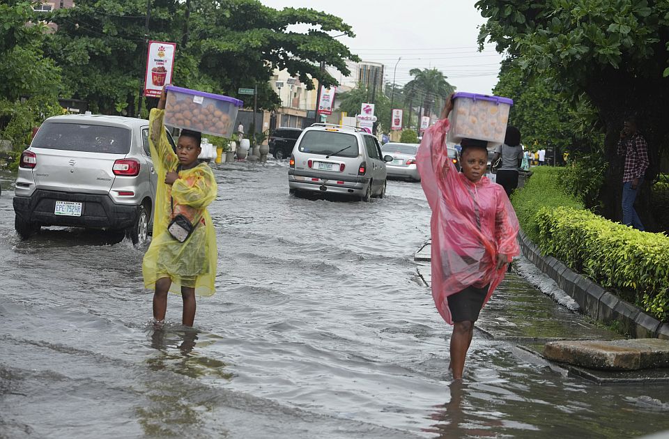 Velike poplave u Nigeriji, poginulo skoro 200 ljudi