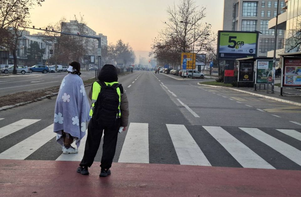 UŽIVO VIDEO Drugi dan blokade Mosta slobode: Građani prenoćili na ulici, ovo je plan za danas