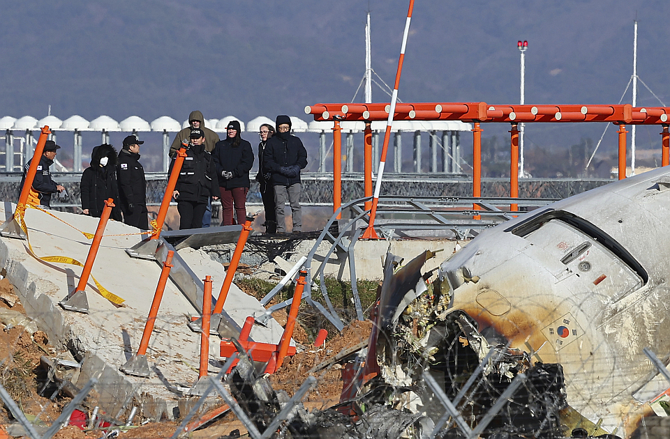 Istraga nesreće u Južnoj Koreji: Policija pretražila kancelarije avio-kompanije i aerodrom