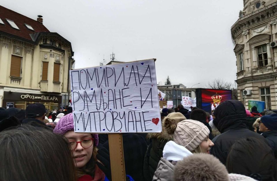 FOTO, VIDEO Rumljani stigli u Sremsku Mitrovicu: Ujedinili se Sremci