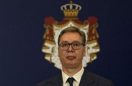 Bivši ambasador SAD: Vučić pokušava da od Srbije napravi 