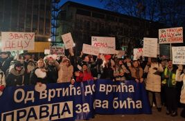 FOTO, VIDEO Završen protest vaspitača u Novom Sadu: 