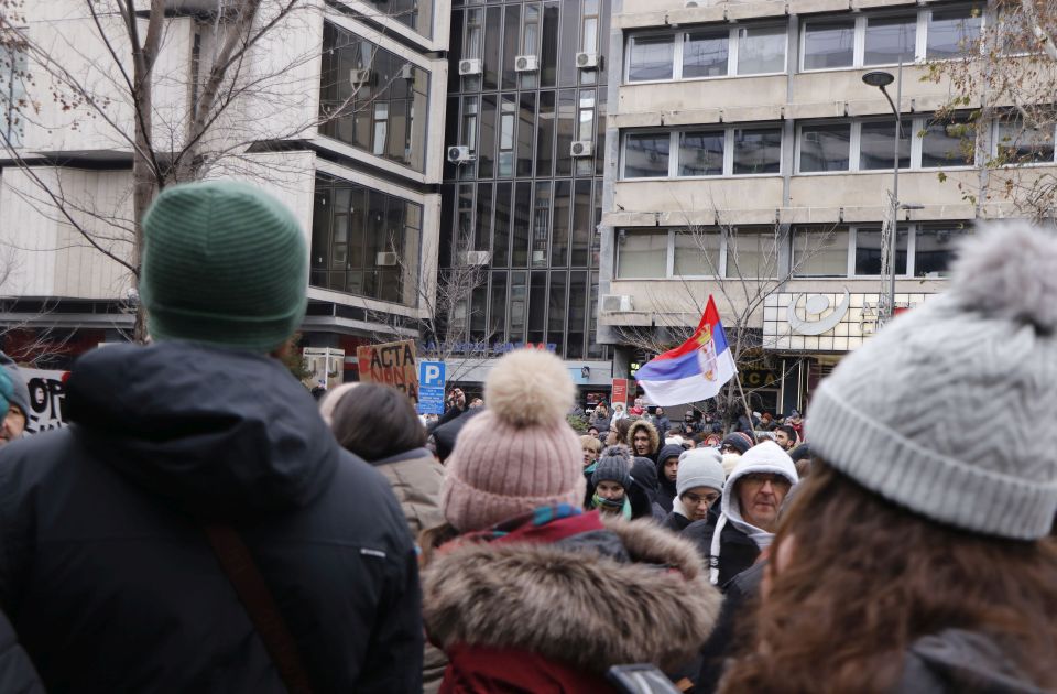 Skup ispred Školske uprave Novi Sad u sredu: Studenti, roditelji, đaci, prosvetari i IT zajednica