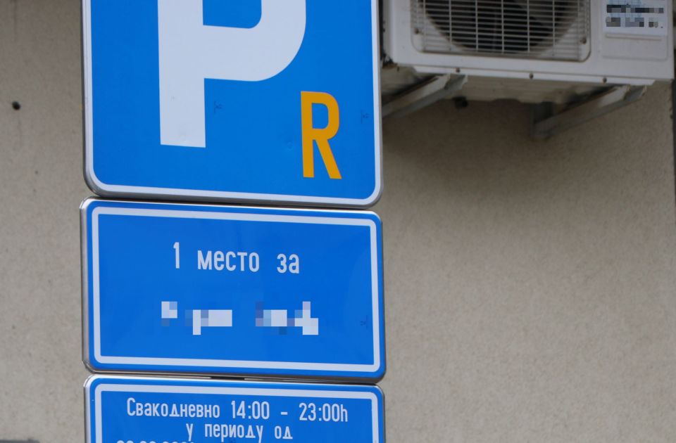   Mogućnost zakupa parkinga u centru Novog Sada stvorila problem, Grad menja odluku