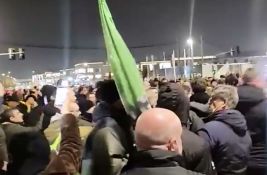 VIDEO Blokada Beograda na vodi: Incidenti na protestu, posle opšte tuče policijski kordon