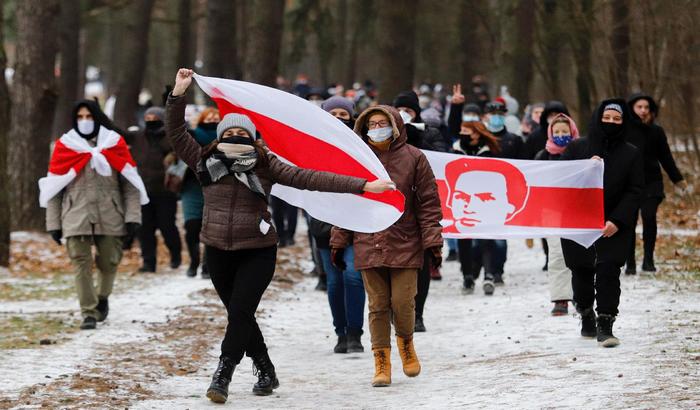 Demonstranti ponovo na ulicama Minska, najmanje desetoro uhapšeno