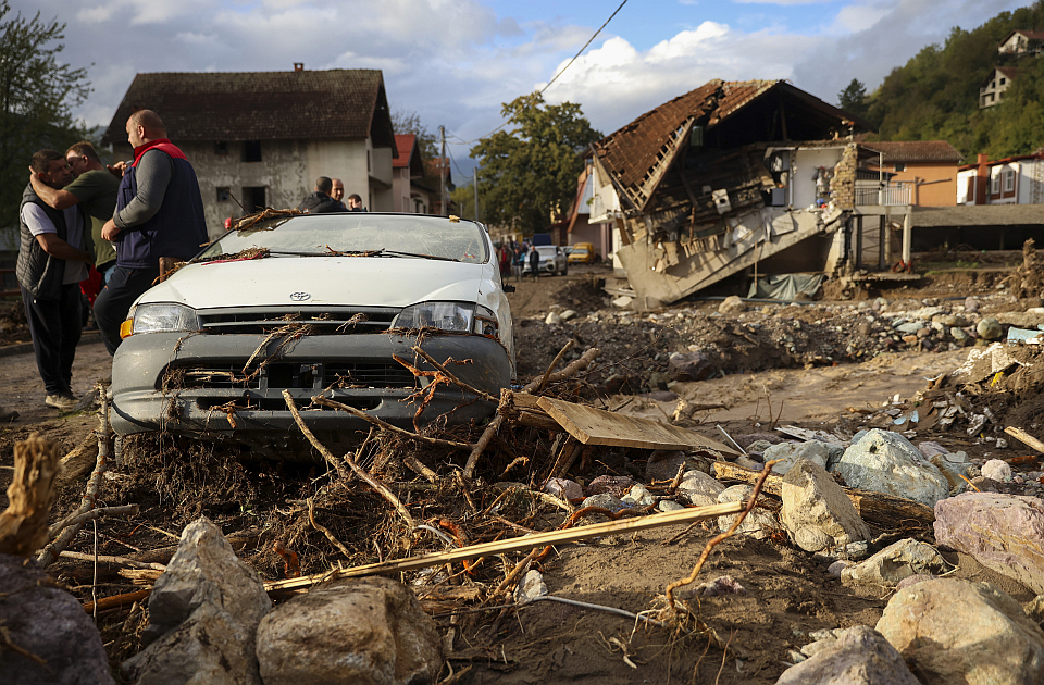 Crveni krst Srbije otvorio račun za pomoć stanovništvu BiH