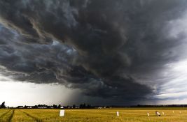 U oku oluje veka: Milioni ljudi u kućama, otkazani letovi, železnica stoji, zatvorene škole