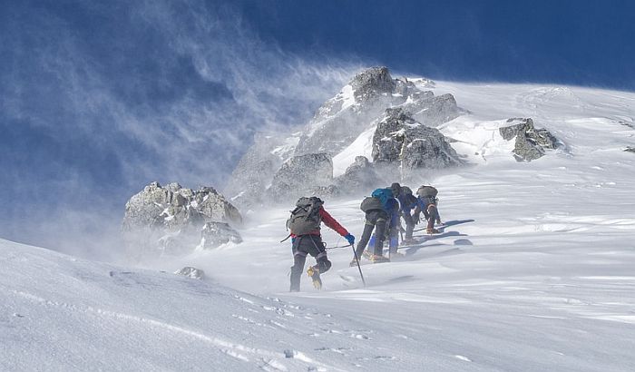 Četvoro poginulo u lavini na Alpima