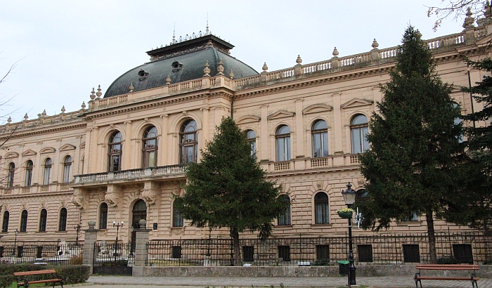 Pokrajina daje skoro tri miliona dinara Eparhiji sremskoj za uređenje Patrijaršijskog dvora u Sremskim Karlovcima