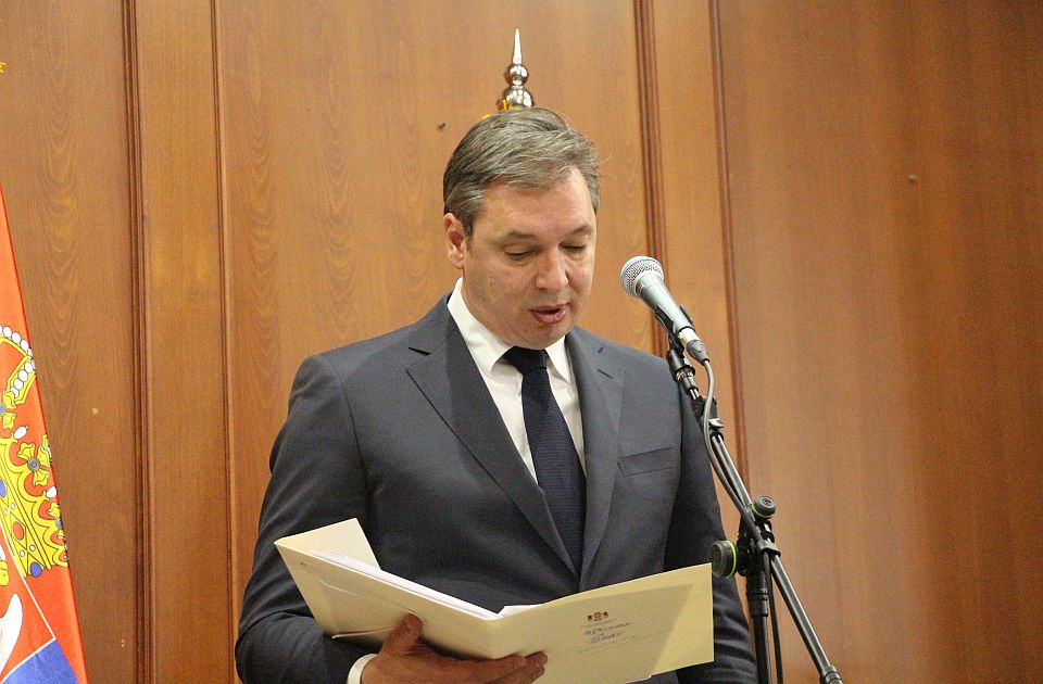 Vučić o "opozicionim" medijima: U falsifikovanju realnosti nema granica, nema "batinaških frakcija"