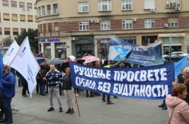 Prosvetari sutra protestuju i štrajkuju, poručili državi 