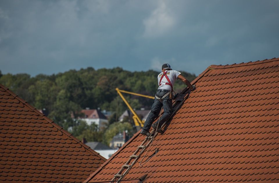 Pokrajina finansira sanaciju krova fiskulturne sale škole u Senti