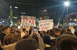 UŽIVO VIDEO Protest na Slaviji: Nakon 15 minuta tišine, buka