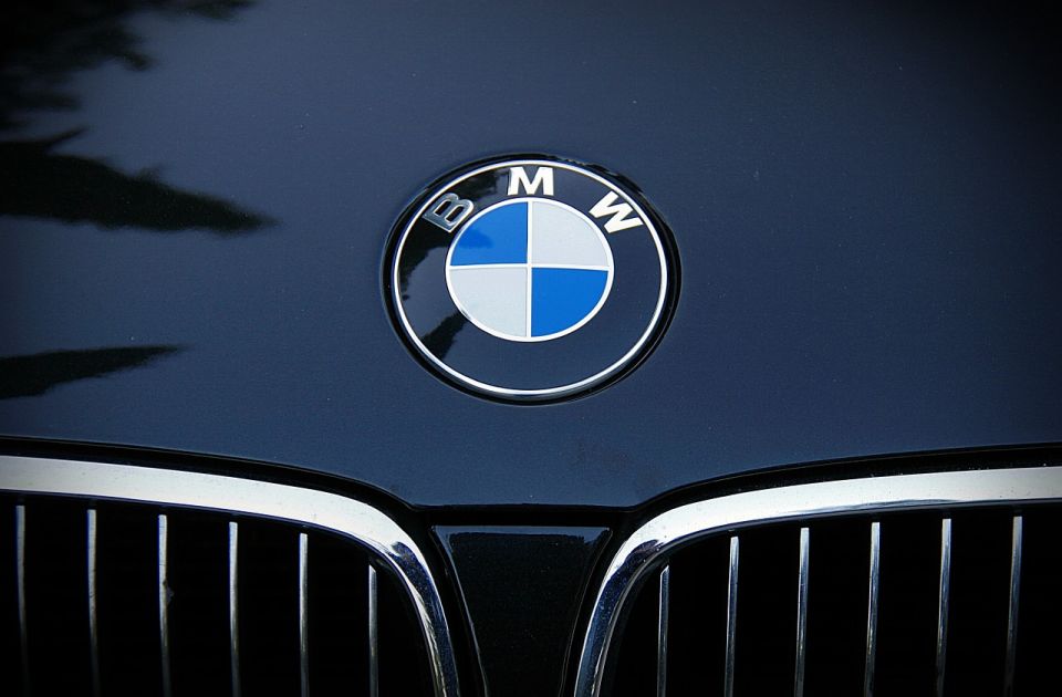 BMW-ovi automobili bi mogli detektovati infarkt ili moždani udar kod vozača