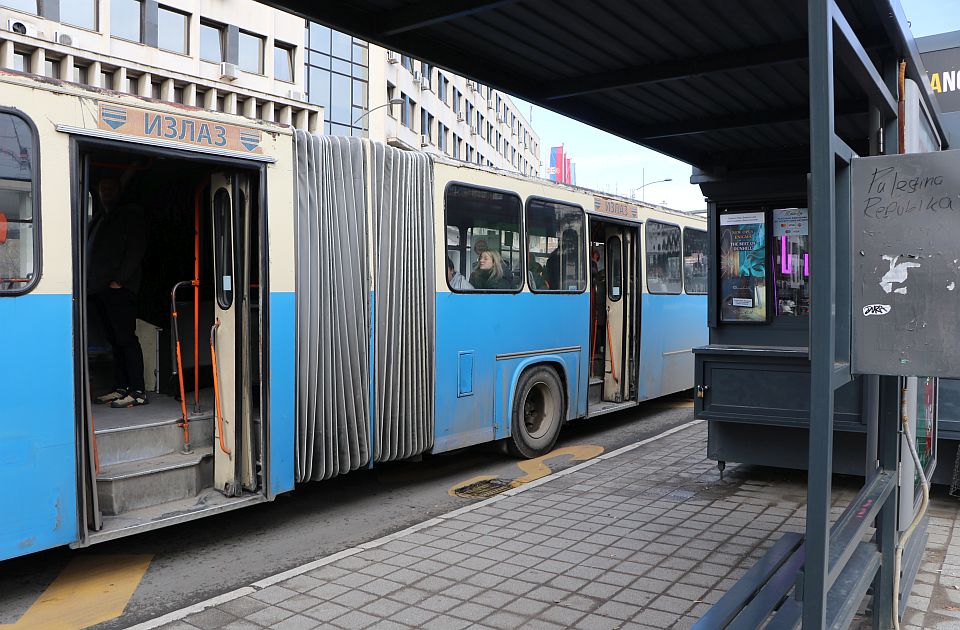 Autobusi menjaju trase u četvrtak zbog obeležavanja godišnjice racije