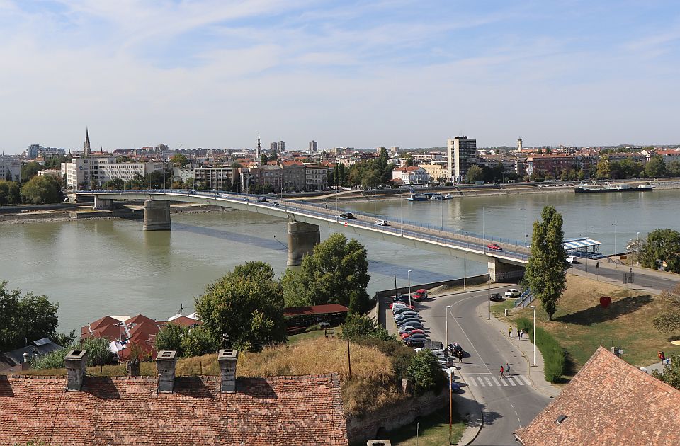 Radari, udesi i patrole: Šta se dešava u saobraćaju u Novom Sadu i okolini