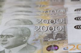 Zaposleni na RTS-u dobijaju bonus od 10.000 dinara ako se vakcinišu