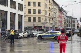 Automobil uleteo u grupu ljudi u Minhenu: Više povređenih