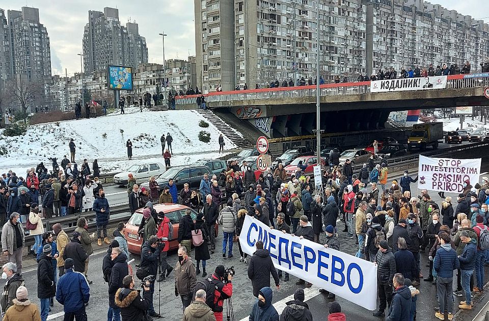 VIDEO Održani protesti širom Srbije: Blokada prvi put i na graničnom prelazu, nekoliko incidenata