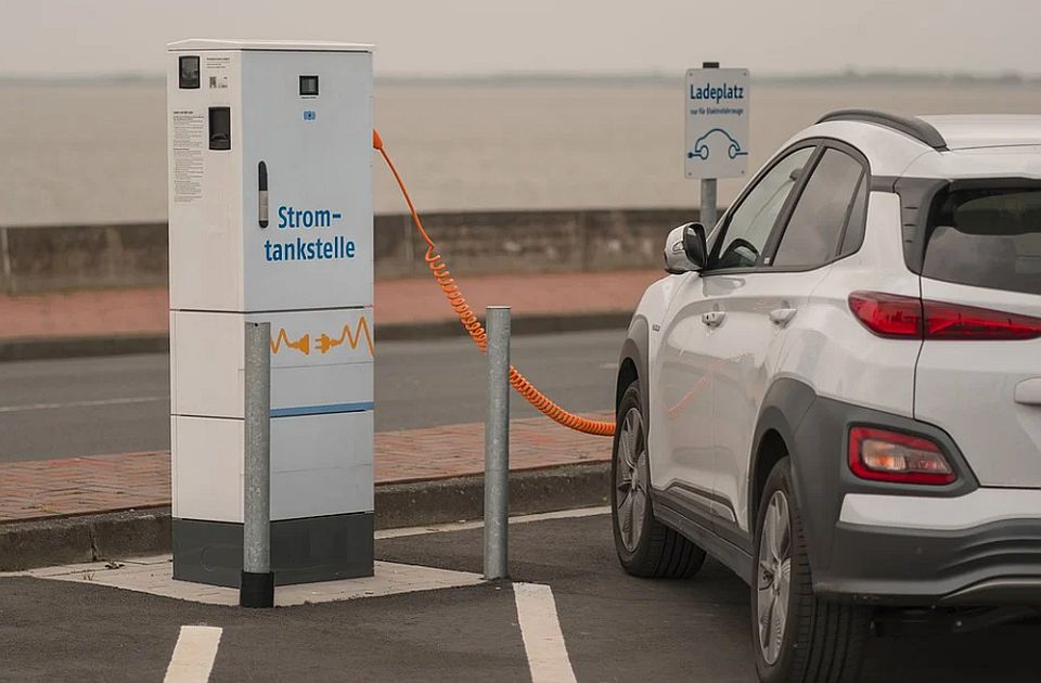 U Britaniji se na svakih 25 minuta postavi jedan punjač za električna vozila: Sad ih ima 930.000