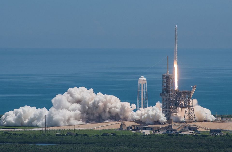 Dvadeset satelita palo na Zemlju nakon kvara na SpaceX raketi: U toku istraga, nema novih lansiranja