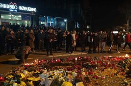 UŽIVO VIDEO: Protest u Novom Sadu nakon tragedije, jake policijske snage u gradu