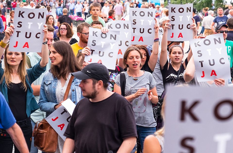 Helsinški odbor: I u Poljskoj su antifeministički trendovi na početku delovali "naivno i smešno"