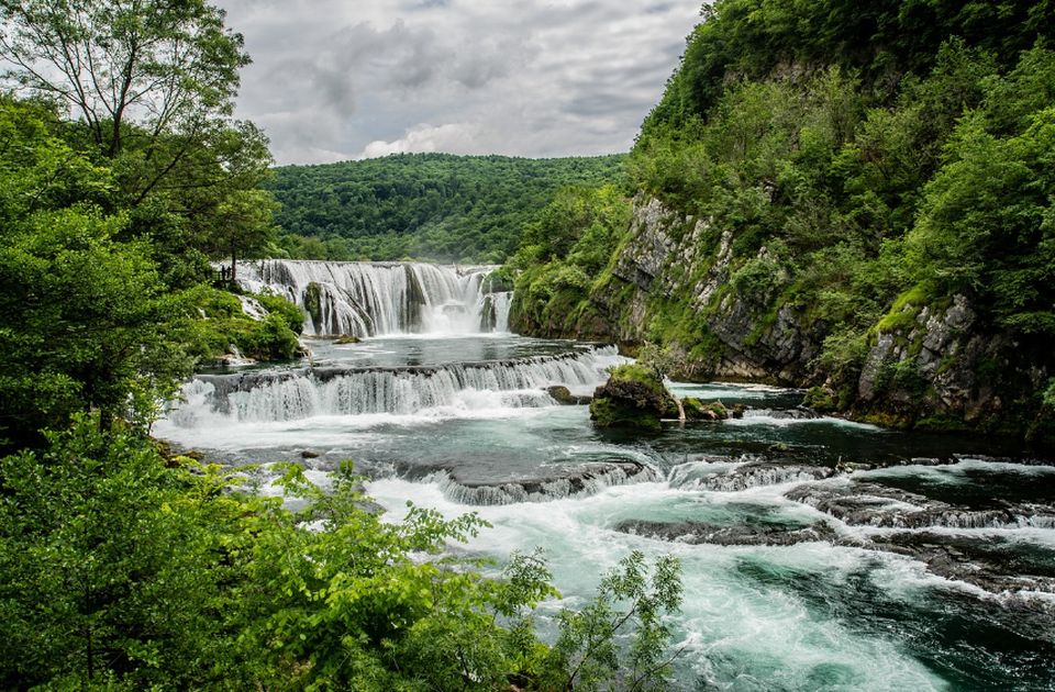 Ovde su stajali zajedno svi: Kako su se Srbi, Hrvati i Bosanci izborili za očuvanje Une