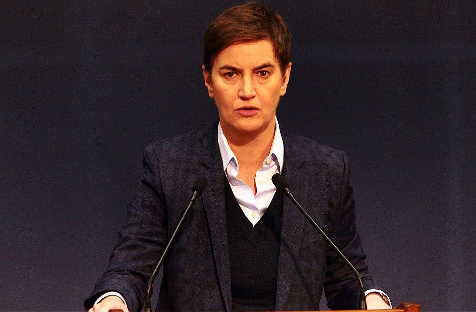 Brnabić: Pokazali smo da smo ozbiljna država - 64 privedenih, deset povređenih policajaca 