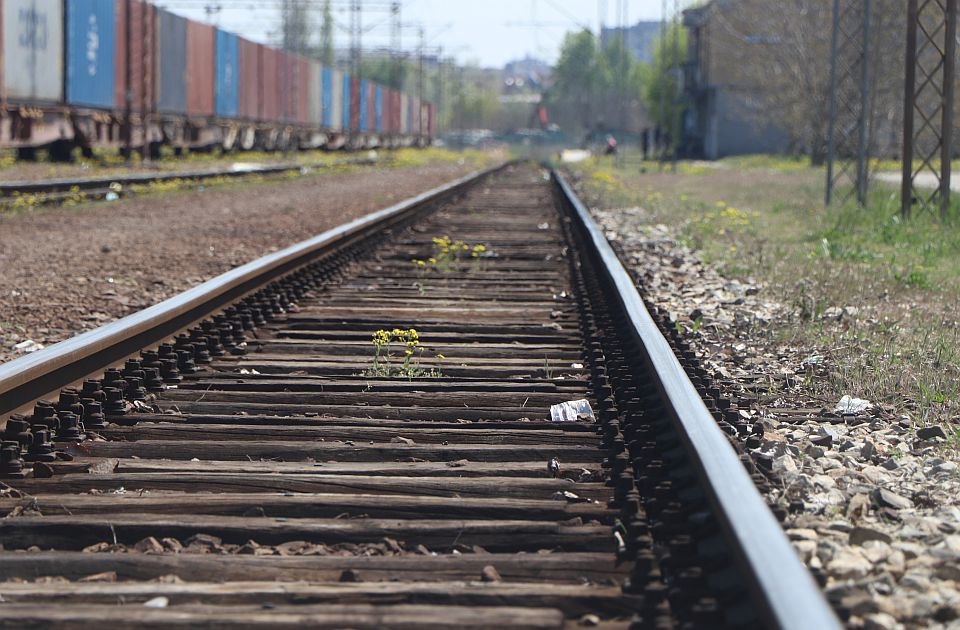 Železnička stanica zatvorena u Boru: "Peroni opasni za putnike"