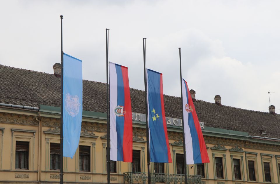 Danas je u Srbiji Dan žalosti zbog stradalih u požaru u Severnoj Makedoniji