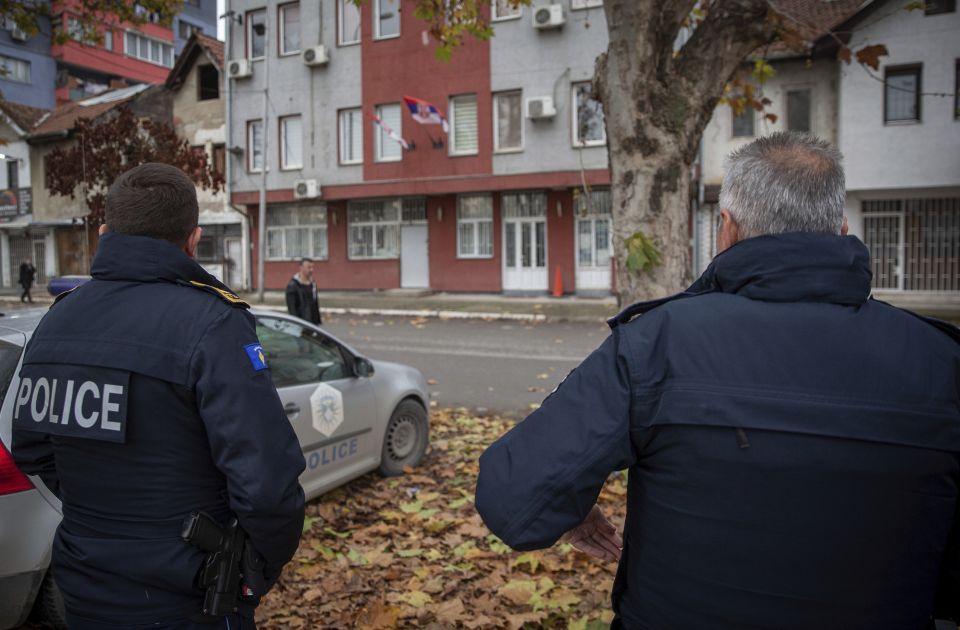  Zbog objavljivanja snimka jednog uhapšenog suspendovan policajac na Kosovu