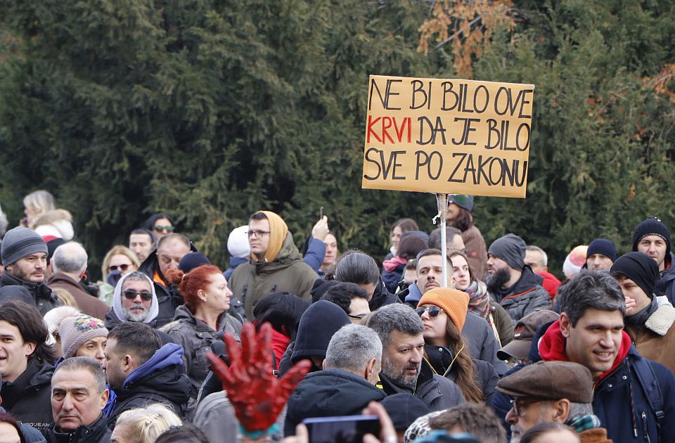 Profesor Zec: "Mnogo je razloga da studenti dignu glas, društvo klizi u javašluk i nekompetenciju"