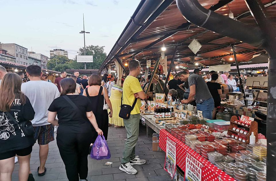 Petak pred Novosađanima: Povratak u školske klupe, gušći red vožnje i još jedan Noćni bazar