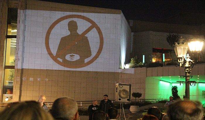 FOTO, VIDEO: Opozicija poručila da se svi moraju odupreti strahu