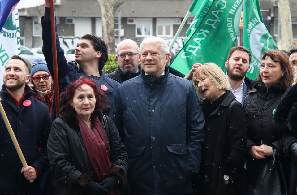 Koalicija oko Borisa Tadića predala listu za parlamentarne izbore: Pred građane izlazim čista obraza